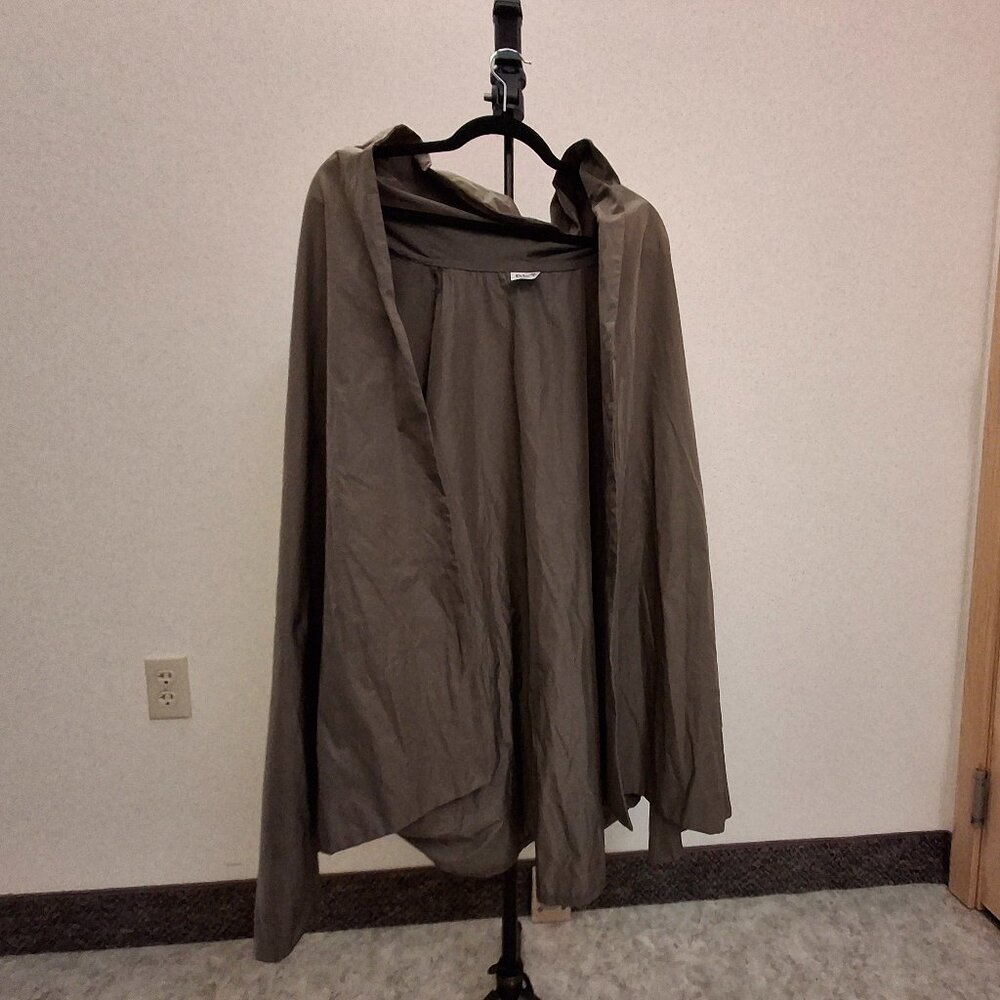 Planet by Lauren G Dupioni Camo Chic Cape One Size